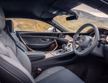 Interior Bentley Continental GT Mulliner [UK-spec] '2020–22