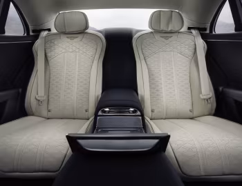 Interior Bentley Flying Spur Mulliner [UK-spec] '2024–pr.