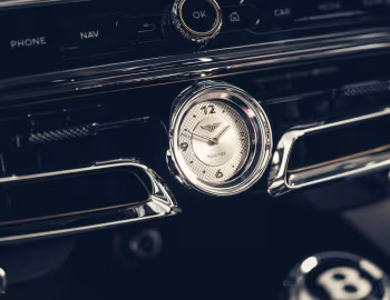 Interior Bentley Flying Spur Mulliner Blackline [UK-spec] '2022–24