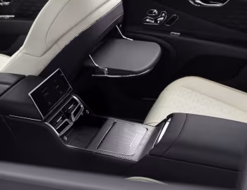 Interior Bentley Flying Spur Mulliner [UK-spec] '2024–pr.