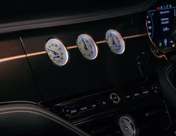 Interior Bentley "The Black Rose" Batur '2025