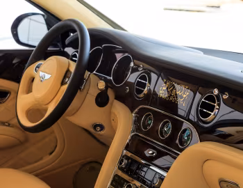 Painel frontal Bentley Mulsanne "Shaheen" [Middle East] '2013–14