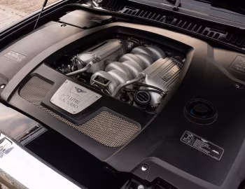 Sous la capuche Bentley Azure [Worldwide] '2006–08