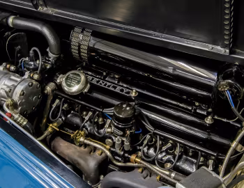Sob o capô Bentley R-Type Continental Coupе by Franay (BC21D) '1955