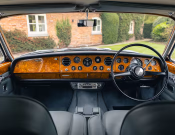 Panneau avant 1966 Bentley T Type four-door saloon [RHD] (SBH1001) '1965