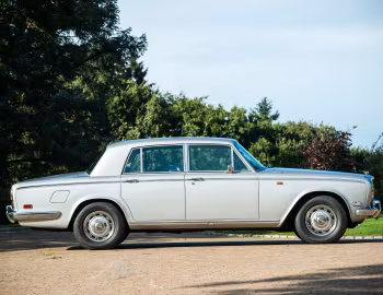 Bentley T Type four-door saloon [RHD] (SBH21042) '1975