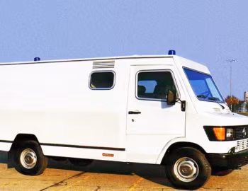 Mercedes-Benz 308 D/30 Berger Geld- und Wertetransporter (Br.602)