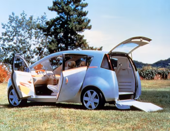 Mazda Neospace '09.1999