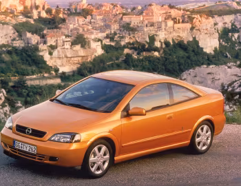 Opel Astra Coupe (G) '2000–04