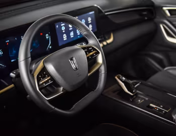 Торпедо Bestune T55 '2021–24