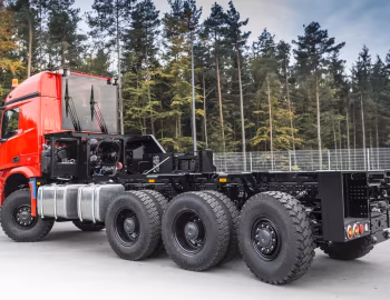 Biber Power Truck Turox mit Biber 92 Holzhackmaschine '2015–pr.