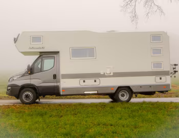 2015–22 bimobil ST 702 auf Iveco Daily '2014–22