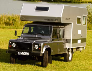 2012–16 bimobil husky 235 auf Land Rover Defender Crew Cab '2011–16