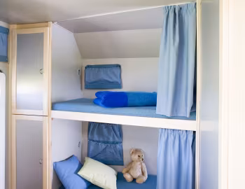 Intérieur 2008–13 bimobil BJ 330 auf Mercedes-Benz Sprinter (Br.906) '2007–13