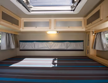 Interior 2015–18 bimobil EX 460 auf Mitsubishi Fuso Canter '2014–18
