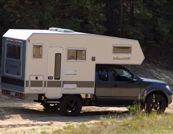 bimobil husky 240 auf Nissan Navara King Cab (D40) '2005–17