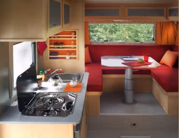 Interior 2007–16 bimobil LB 365 auf Volkswagen Crafter Single Cab '2006–16