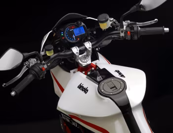 Panel frontal Bimota Tesi 3D Naked '2010–????