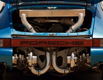 Bajo el capó Porsche 911 Twin Turbo Coupe by Bisimoto Engineering (911) '2012