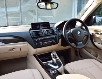 Panel frontal BMW 116i "Fashionista" [Japan] (F20) '2013