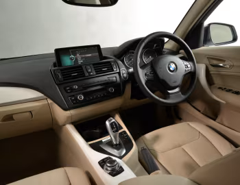 Panel frontal BMW 116i "Fashionista" [Japan] (F20) '2013