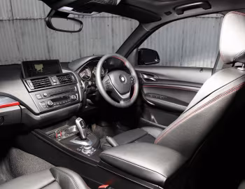 Interior BMW 118d Sport Line 5-door [Australia] (F20) '2011–15