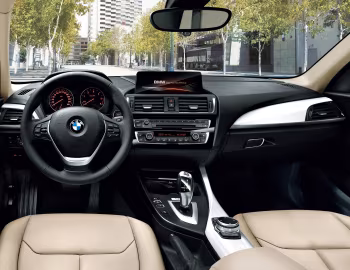 Panel frontal BMW 118i "Fashionista" [Japan] (F20) '2015