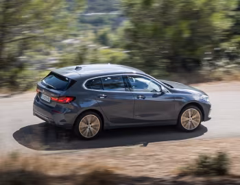 BMW 118i Luxury Line [Worldwide] (F40) '2019–24
