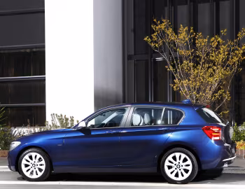 BMW 118i Urban Line 5-door [Australia] (F20) '2011–15