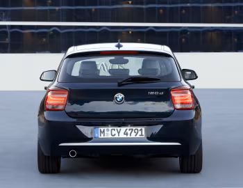 BMW 120d Urban Line 5-door (F20) '2011–15