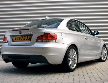 BMW 123d Coupé [UK-spec] (E82) '2007–10