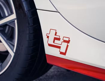 BMW 128ti [UK-spec] (F40) '2021–24
