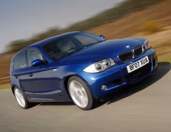 BMW 130i 5-door M Sport Package [UK-spec] (E87) '2005–06