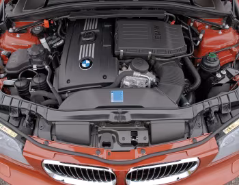 Bajo el capó BMW 135i Coupé [Worldwide] (E82) '10.2007–03.2011
