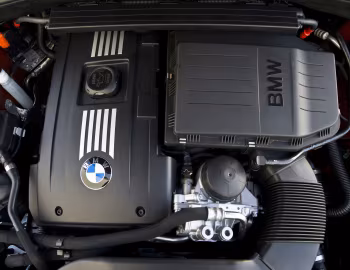 Bajo el capó 2008–10 BMW 135i Coupé [North America] (E82) '2007–10