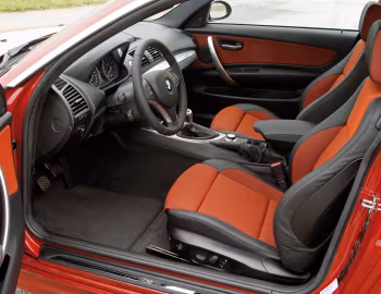 Интерьер BMW 135i Coupé [Worldwide] (E82) '10.2007–03.2011
