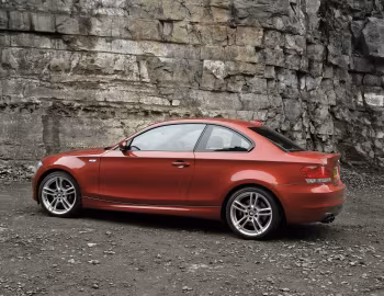 BMW 135i Coupé [UK-spec] (E82) '2007–11