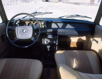 Panel frontal BMW 1502 (E10) '01.1975–07.1977