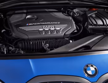 Пад капотам BMW M135i xDrive [Worldwide] (F40) '2019–21