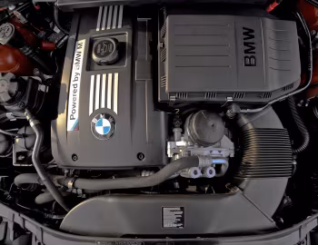 Bajo el capó 2011 BMW 1 Series M Coupe [North America] (E82) '03–12.2011