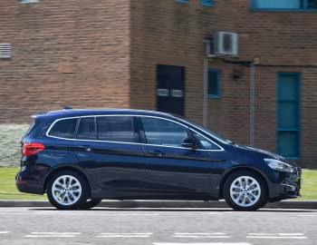 BMW 218d Gran Tourer Luxury Line [UK-spec] (F46) '2015–18