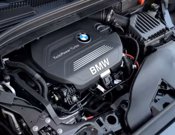 Bajo el capó BMW 220d xDrive Gran Tourer Luxury Line [Worldwide] (F46) '2015–18