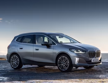 BMW 220i Active Tourer Luxury Line [UK-spec] (U06) '2022–pr.