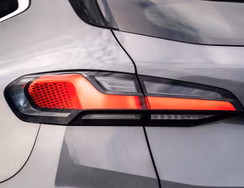 BMW 220i Active Tourer Luxury Line [UK-spec] (U06) '2022–pr.