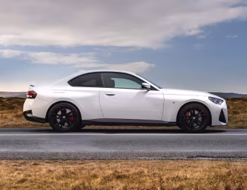 BMW 220i Coupé M Sport [UK-spec] (G42) '2022–pr.
