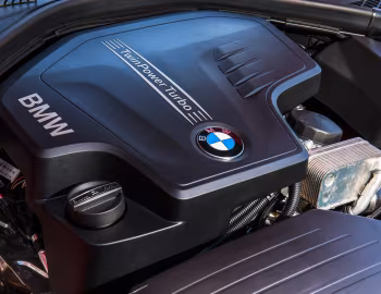 Bajo el capó BMW 228i Cabrio Sport Line [Australia] (F23) '2015–17