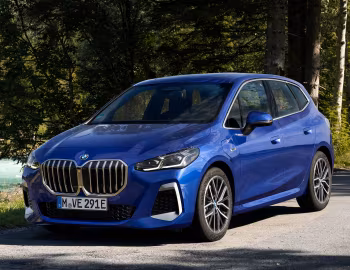 BMW 230e xDrive Active Tourer M Sport [Worldwide] (U06) '2022–pr.