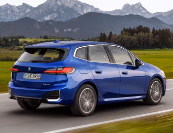 BMW 230e xDrive Active Tourer M Sport [Worldwide] (U06) '2022–pr.