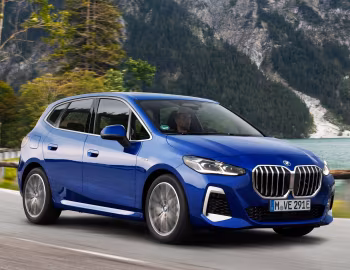 BMW 230e xDrive Active Tourer M Sport [Worldwide] (U06) '2022–pr.