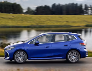 BMW 230e xDrive Active Tourer M Sport [Worldwide] (U06) '2022–pr.